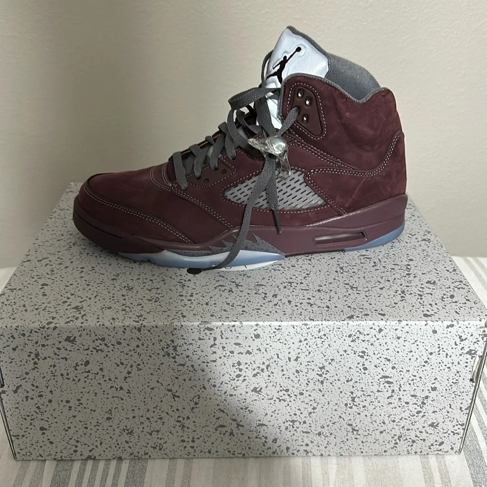 Air Jordan Retro 5 - Picture 1 of 4